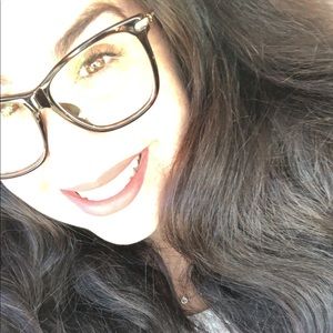 Meet your Posher, Gabi